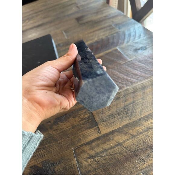 Sodalite tower crystal big boy - Picture 5 of 7